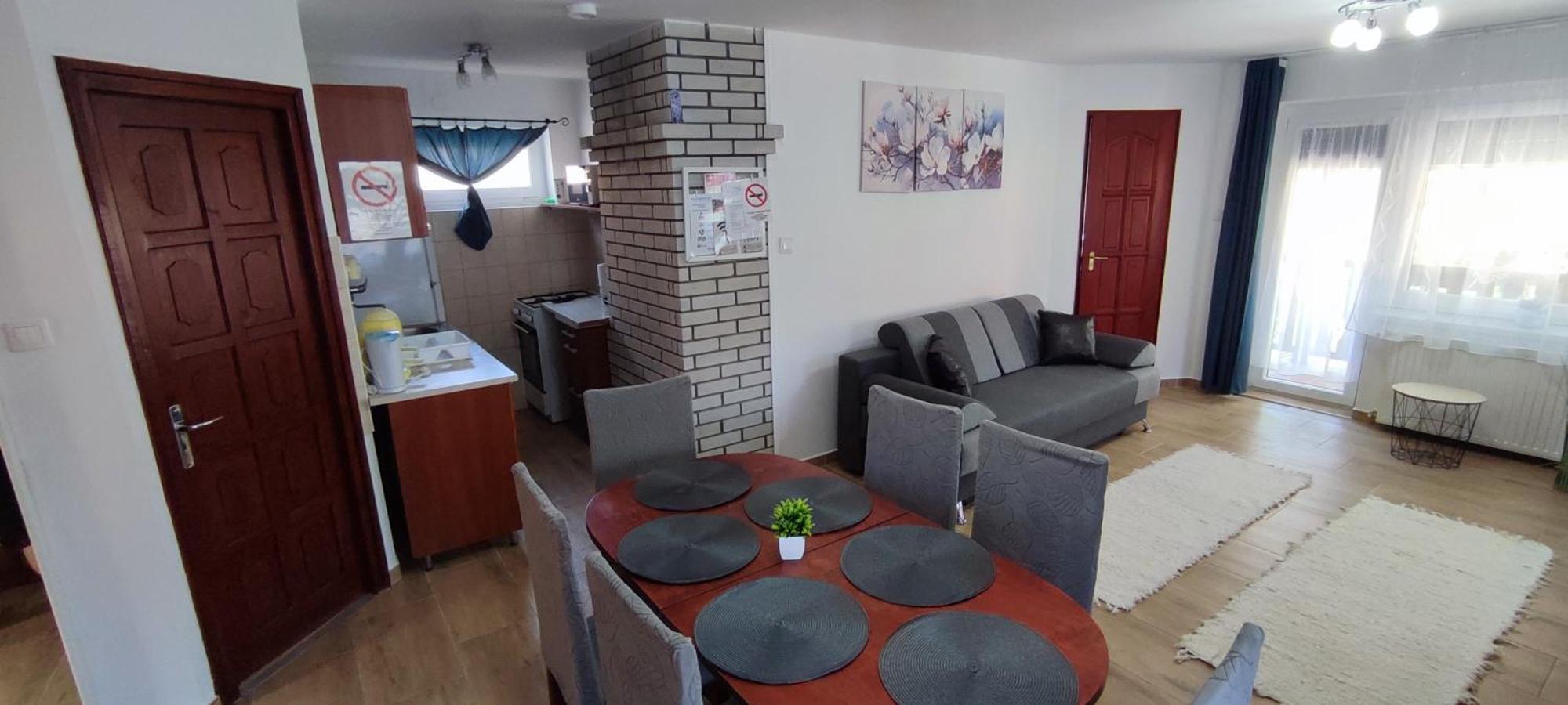 Bazsi Apartman Hajduszoboszlo Luaran gambar