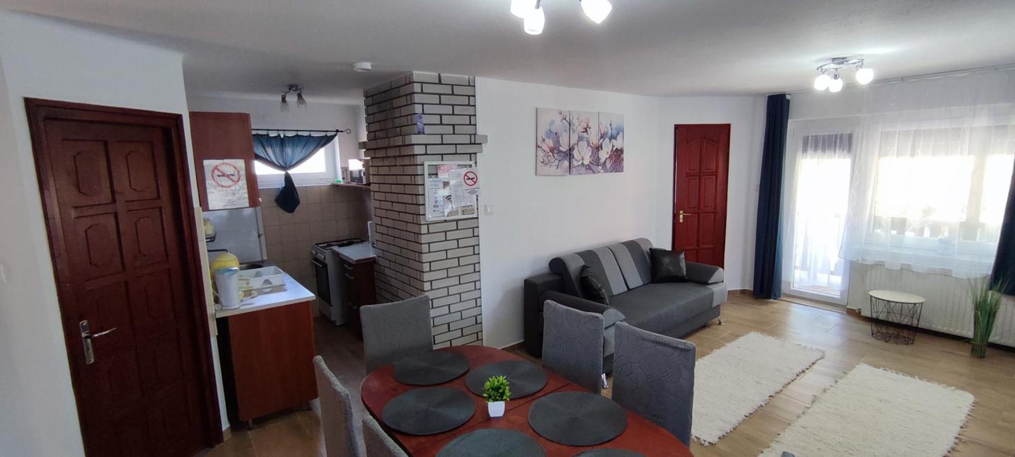 Bazsi Apartman Hajduszoboszlo Luaran gambar