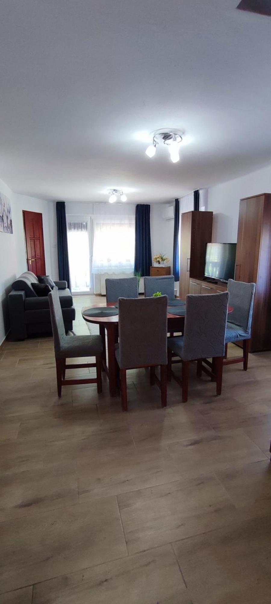 Bazsi Apartman Hajduszoboszlo Luaran gambar